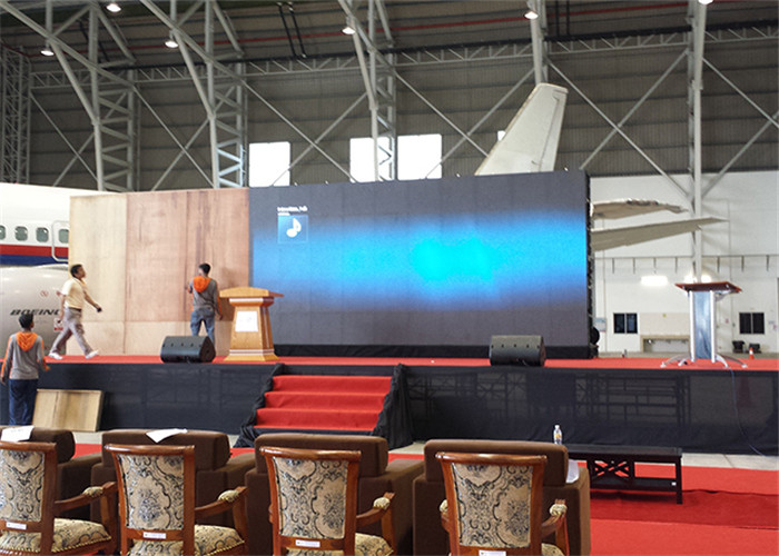 Pixel pitch P4.81mm Indoor Rental LED Display Publicity Screens 500*1000mm Cabinet Concealed Cable Design