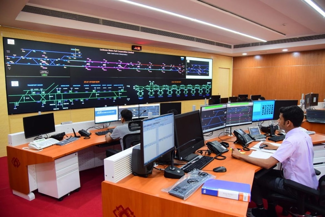 Operations control. Центр управления. Центра контрольные. Центр управления движением ЖД. Центр управления проектами.